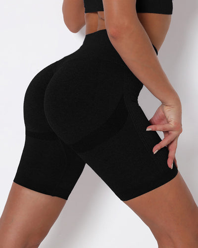 Amplify Scrunch Seamless Shorts - Schwarz