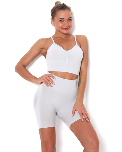 Amplify Scrunch Seamless Shorts - Hellgrau