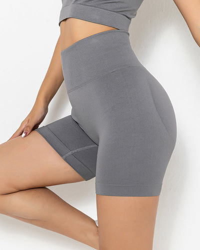 Lior Seamless Scrunch Shorts - Hellgrau