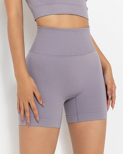 Lior Seamless Scrunch Shorts - Flieder