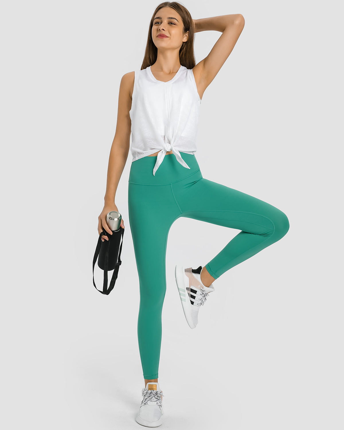 Quinci Fitness-Top mit Knotendetail - Weiß